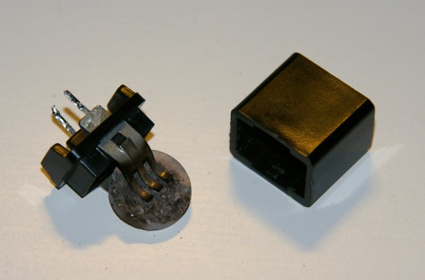 Interior de la PTC quemada