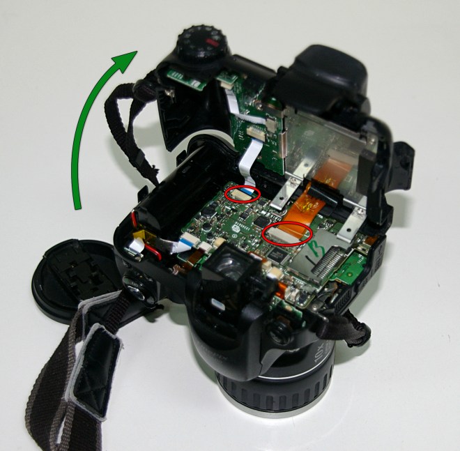 Extracción del panel trasero.