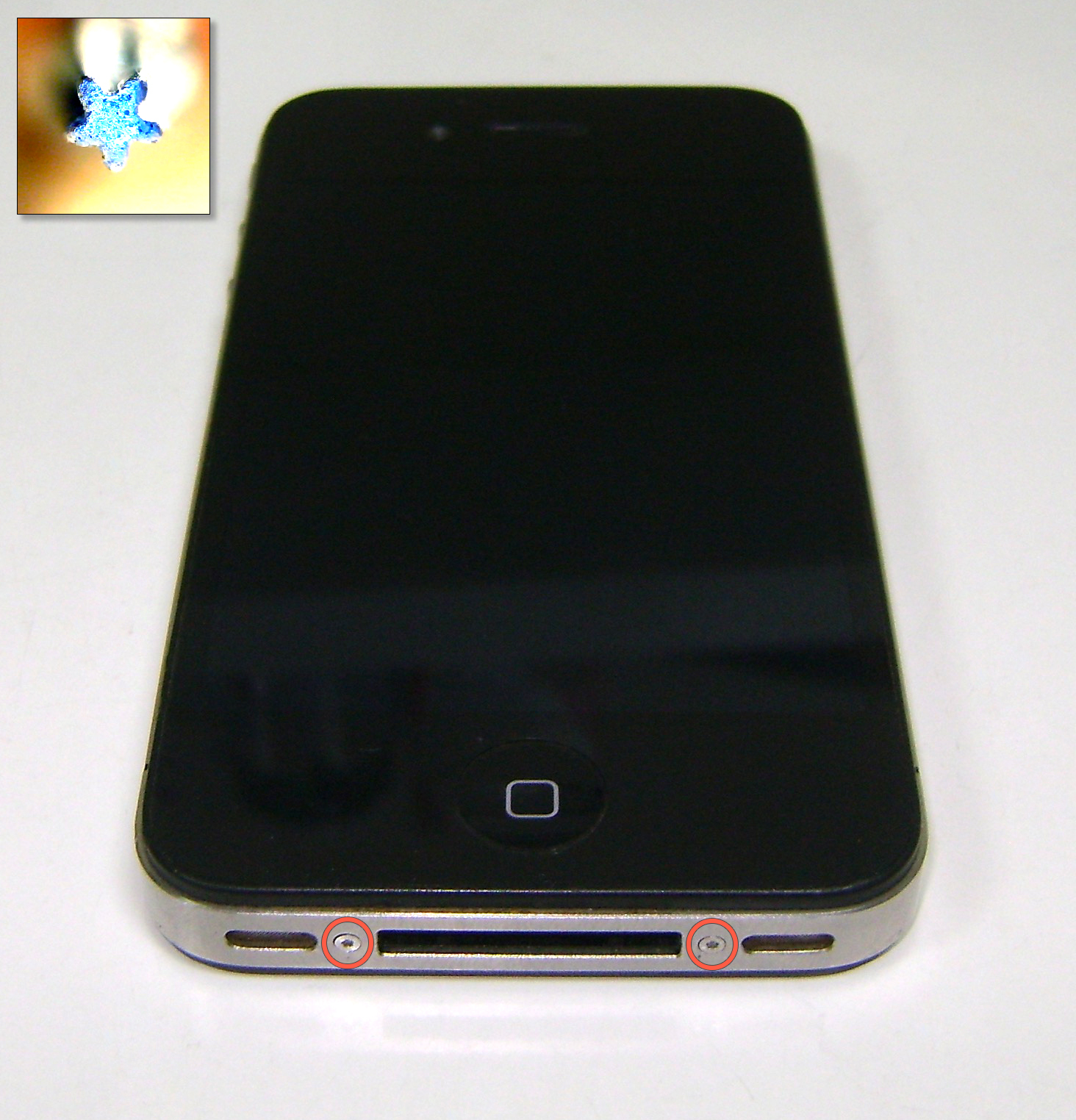 iPhone4Nora_03_Pentalobe