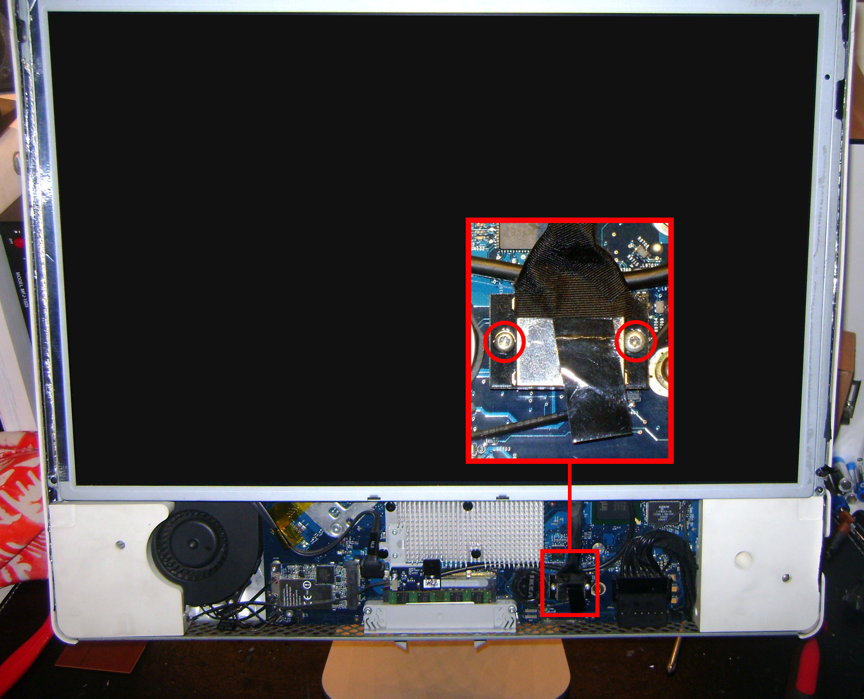 imac20_04_conector-gfx