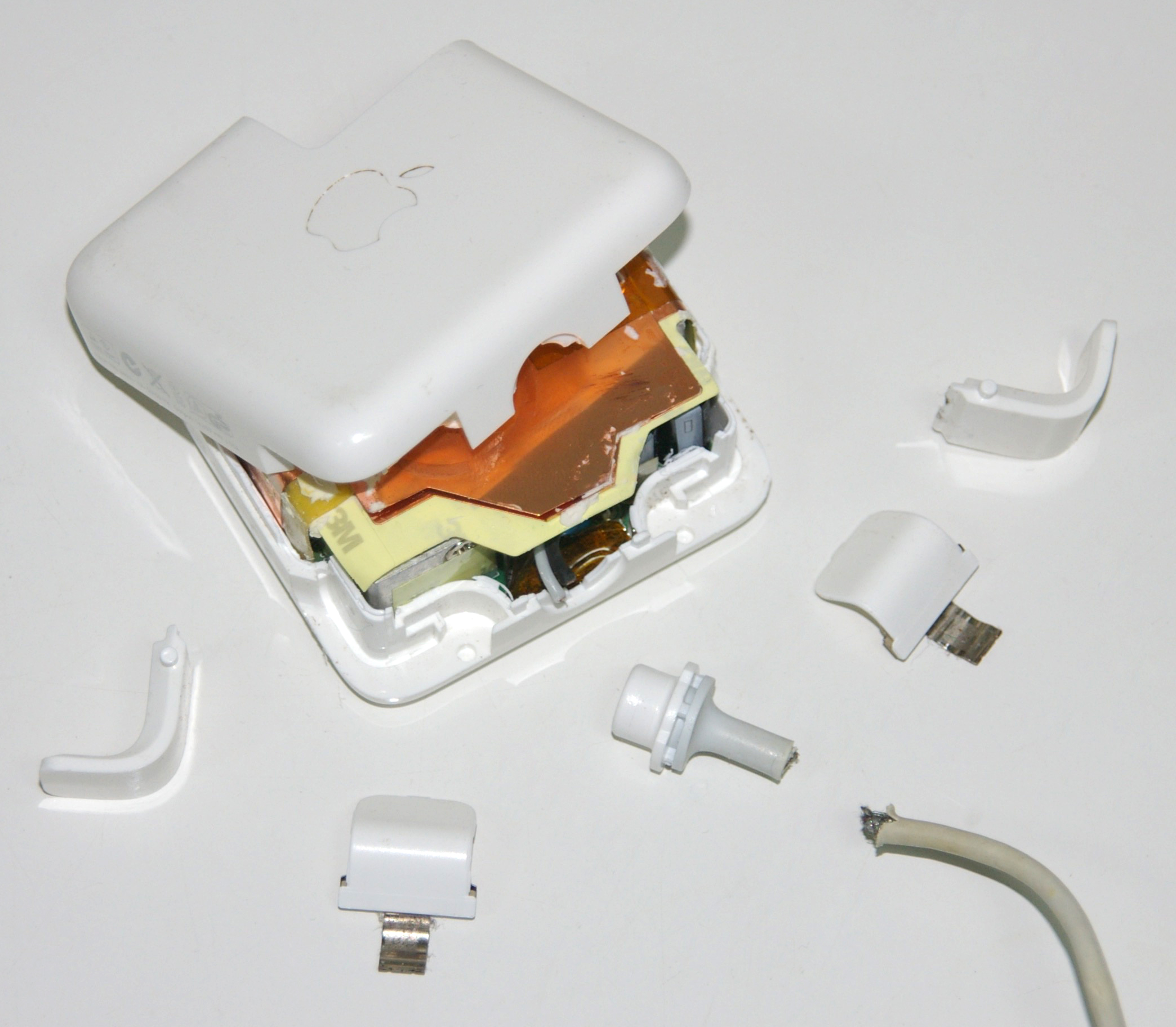 MagSafe2_04_Abierto