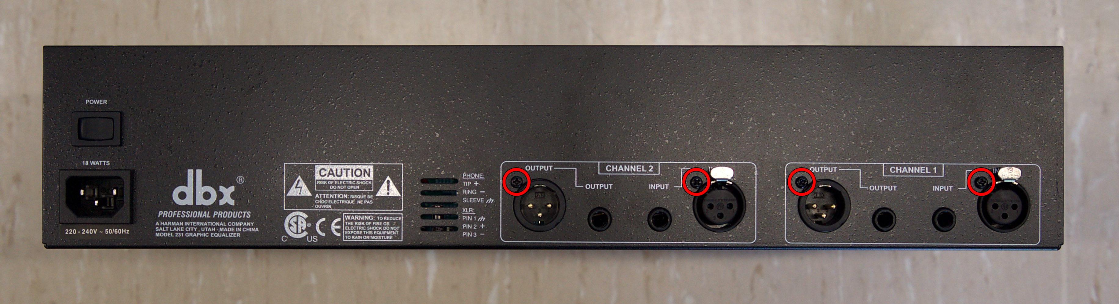 EQ_03_Tornillos XLRs