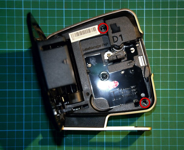 Liberación de la tapa trasera