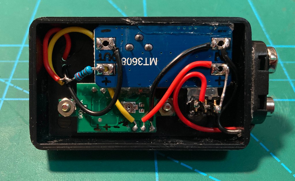 Cableado interior del comprobador de diodos